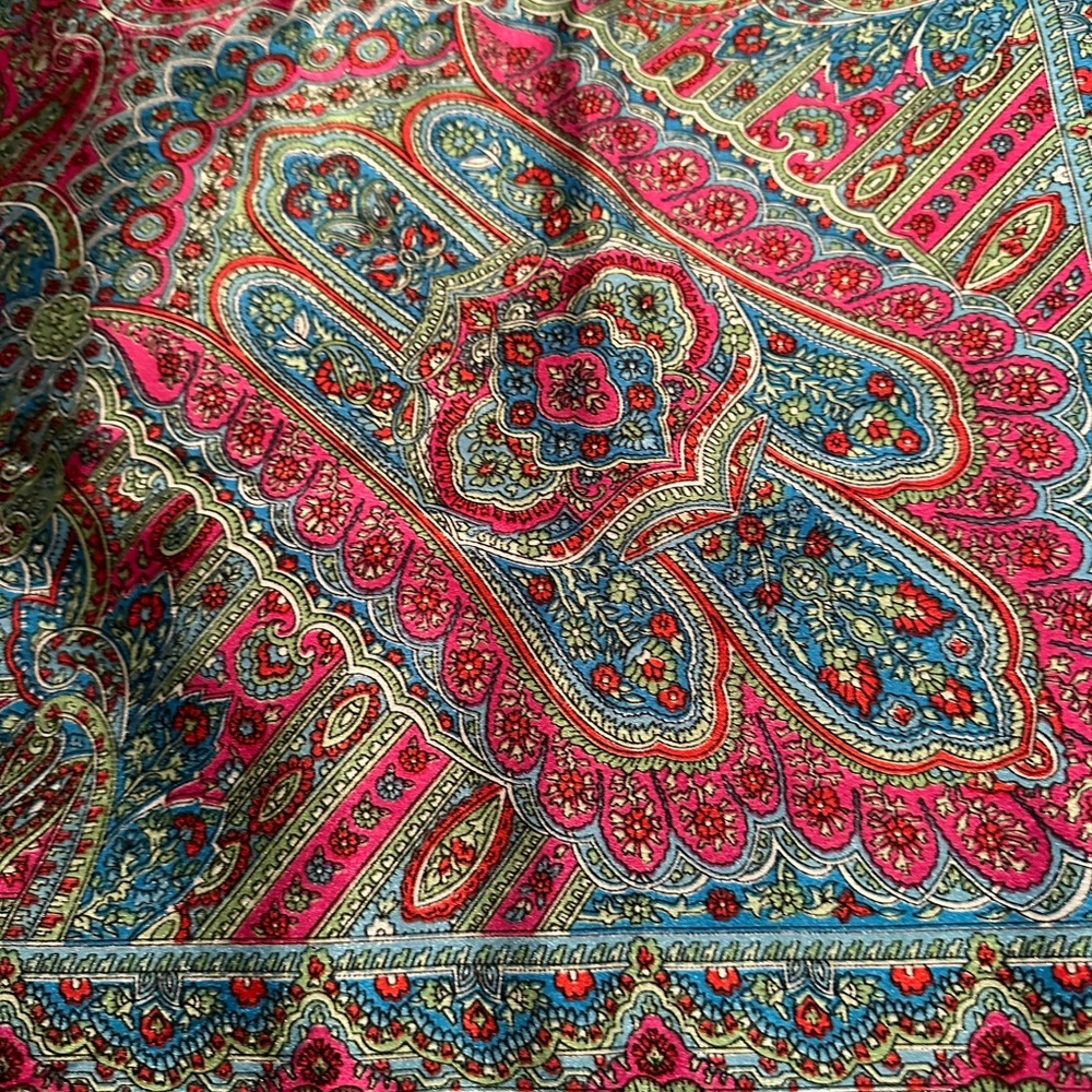 Silk scarf- small white paint drop on it- 100% polyester. Must sell! - Picture 5 of 10